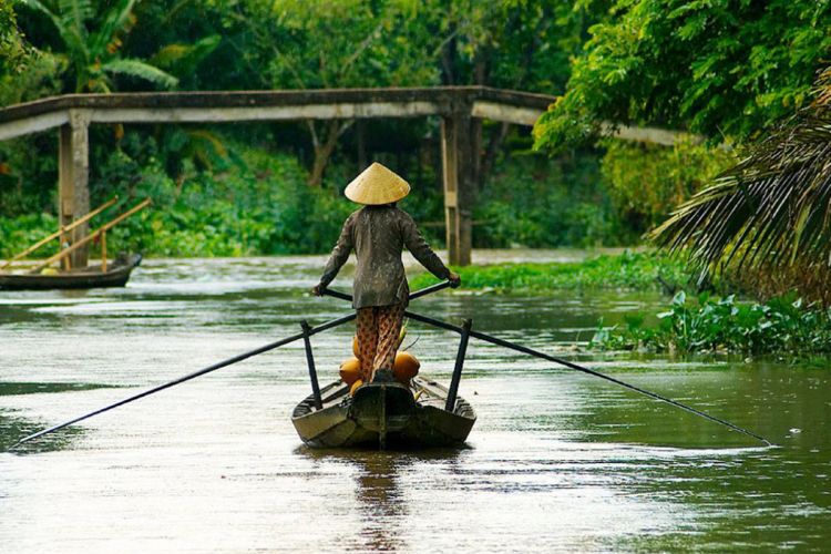 Day 2: Ho Chi Minh City - Ben Tre (110 Km – 2h30) (Breakfast, Lunch, Dinner)